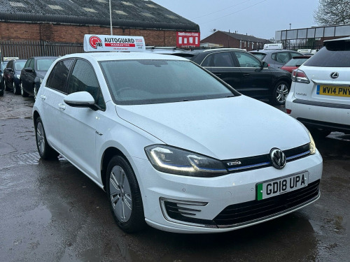 Volkswagen Golf  35.8kWh e-Golf Auto 5dr 
