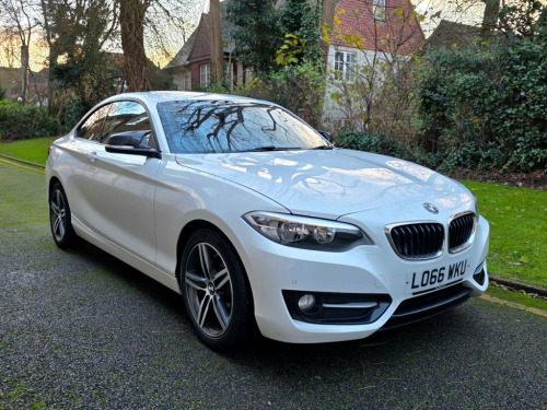 BMW 2 Series  2.0 220d Sport Coupe 2dr Diesel Manual Euro 6 (s/s