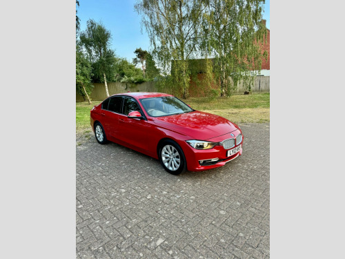BMW 3 Series  2.0 320i Modern Saloon