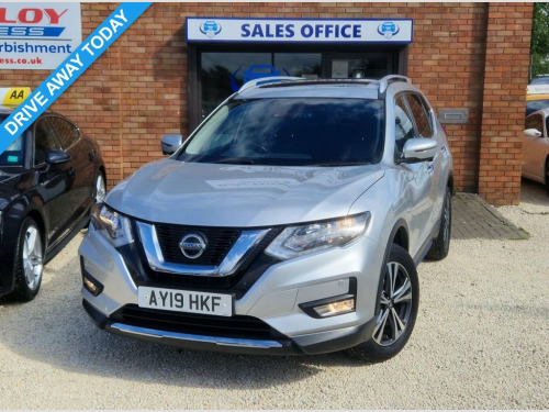 Nissan X-Trail  1.7 dCi N-Connecta SUV 5dr Diesel Manual Euro 6 (s 