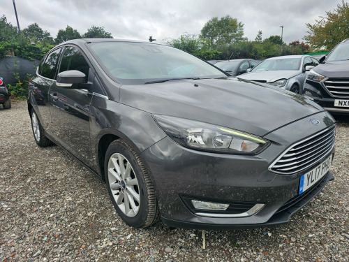 Ford Focus  TITANIUM TDCI 5-Door