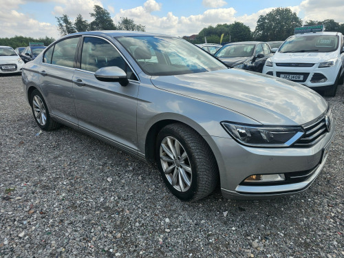 Volkswagen Passat  SE TDI BLUEMOTION TECHNOLOGY 4-Door