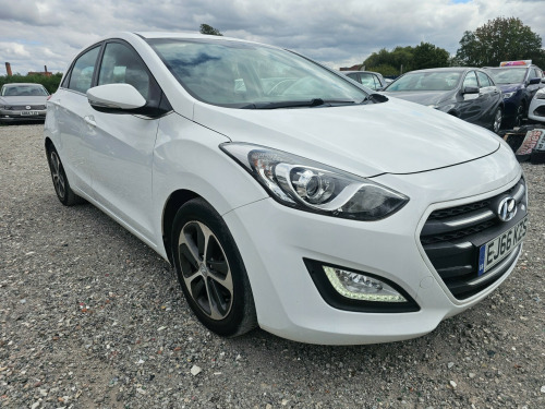 Hyundai i30  SE NAV BLUE DRIVE 5-Door