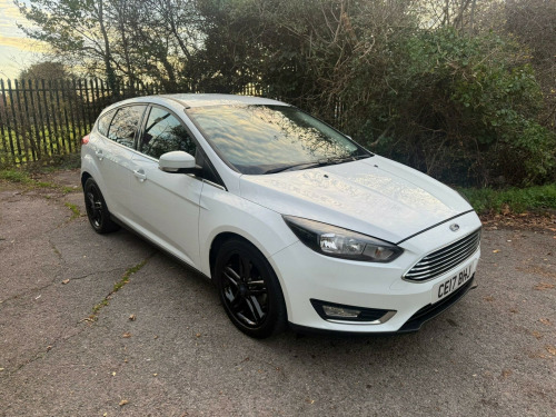 Ford Focus  1.0T EcoBoost Titanium Auto Euro 6 (s/s) 5dr