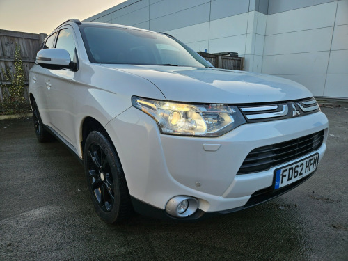 Mitsubishi Outlander  2.2 DI-D GX5 SUV 5dr Diesel Auto 4WD Euro 5 (s/s) (150 ps)