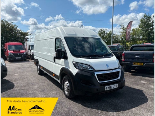 Peugeot Boxer  2.0 BlueHDi 435 Professional L4 H2 Euro 6 5dr