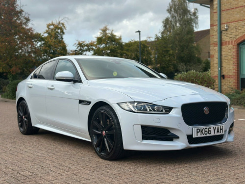Jaguar XE  2.0d R-Sport Auto AWD Euro 6 (s/s) 4dr