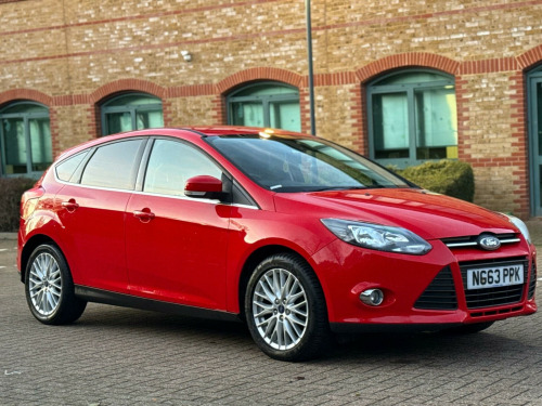 Ford Focus  1.0T EcoBoost Zetec Navigator Euro 5 (s/s) 5dr 