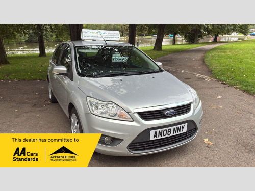 Ford Focus  1.6 Style Hatchback 5dr Petrol Automatic (184 g/km, 99 bhp)