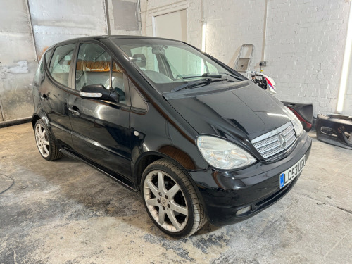 Mercedes-Benz A-Class A210 2.1 A210 Evolution SWB Hatchback 5dr Petrol Automatic (197 g/km, 140 bhp)