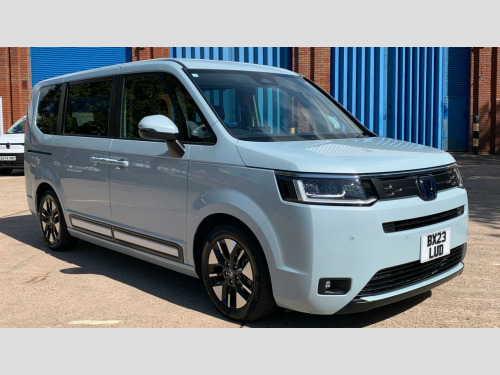 Honda Stepwagon  AIR RP8 2.0 PETROL HYBRID 7 SEATS AUTO