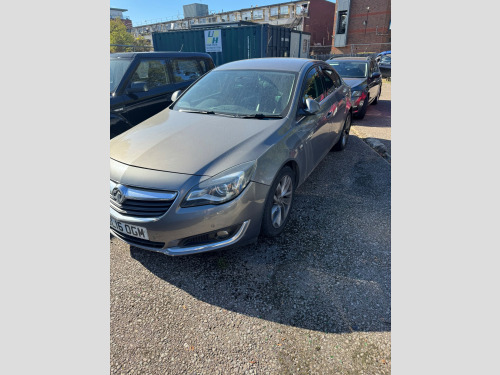 Vauxhall Insignia  1.6 CDTi SRi Hatchback 5dr Diesel Auto Euro 6 (136 ps)