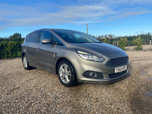 Ford S-MAX  2.0 TDCi Titanium MPV 5dr Diesel Manual Euro 6 (s/