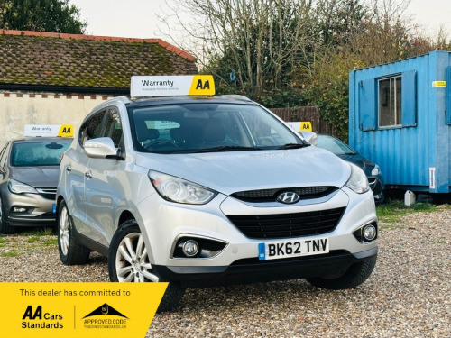 Hyundai ix35  2.0 CRDi Premium SUV 5dr Diesel Manual 4WD Euro 5 (134 bhp)