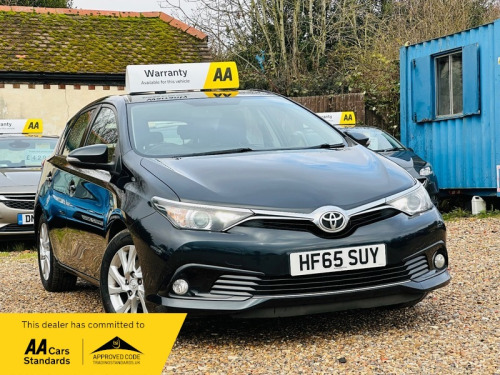Toyota Auris  1.6 D-4D Business Edition Hatchback 5dr Diesel Manual Euro 6 (s/s) (112 ps) 