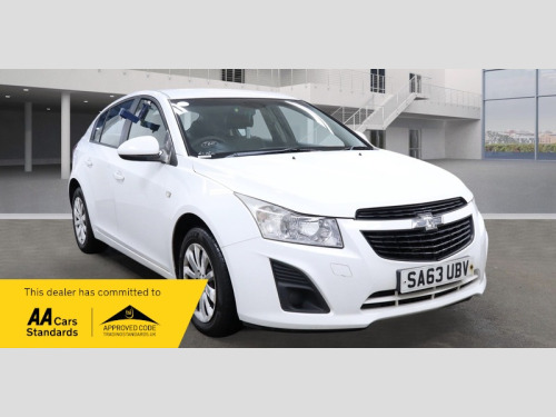 Chevrolet Cruze  1.6 LS Hatchback 5dr Petrol Manual Euro 5 (124 ps) 