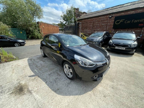 Renault Clio  1.2 16V Dynamique MediaNav Hatchback 5dr Petrol Ma