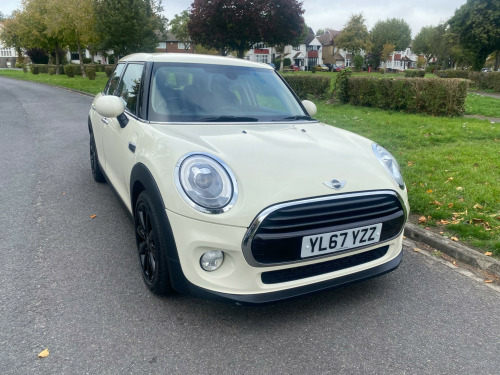 MINI Hatch  1.5 Cooper Steptronic Euro 6 (s/s) 5dr