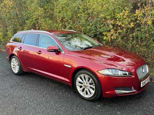 Jaguar XF  2.2d Luxury Sportbrake Auto Euro 5 (s/s) 5dr 