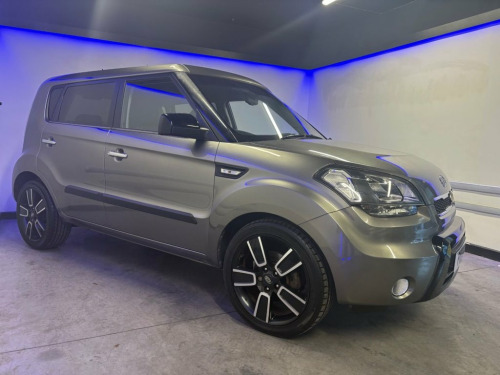Kia Soul  1.6 CRDi Tempest SUV 5dr Diesel Auto Euro 4 (126 b 