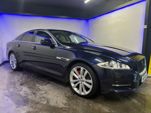 Jaguar XJ  3.0d V6 Portfolio Saloon 4dr Diesel Auto Euro 5 (s 