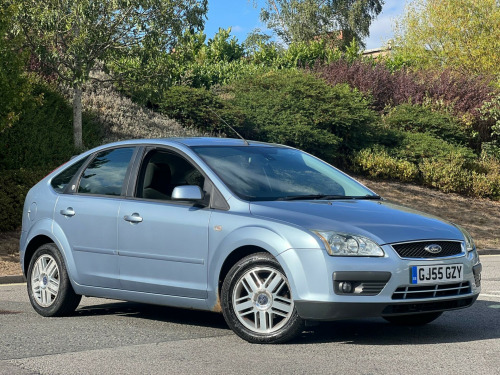 Ford Focus 1.6 Ghia 5dr
