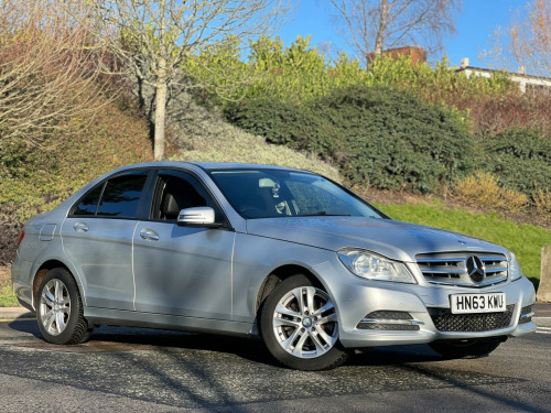 Mercedes-Benz C-Class C200 2.1 C200 CDI Executive SE G-Tronic+ Euro 5 (s/s) 4dr