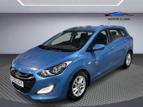 Hyundai i30  1.6 CRDi Blue Drive Active Tourer 5dr Diesel Manual Euro 5 (s/s) (110 ps) 