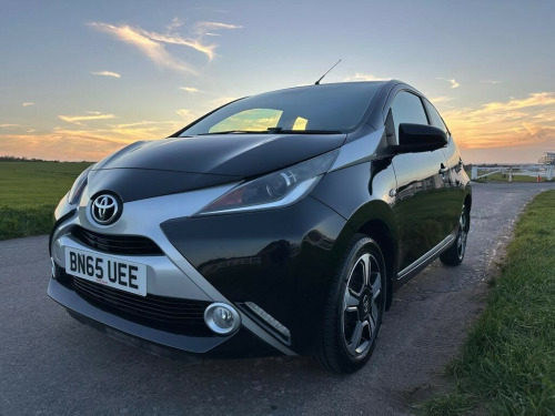 Toyota AYGO  1.0 VVT-i x-clusiv Hatchback 5dr Petrol Manual Euro 5 Euro 5 (68 ps)