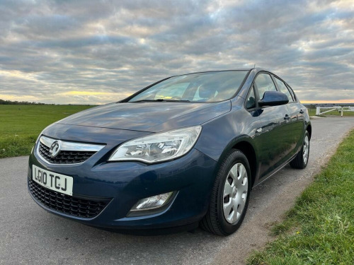 Vauxhall Astra  1.6 16v Exclusiv Hatchback 5dr Petrol Manual Euro 5 (115 ps)