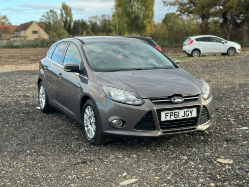 Ford Focus  1.6 Titanium Euro 5 5dr