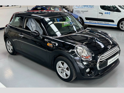MINI Hatch  1.5 Cooper D Auto Euro 6 (s/s) 3dr