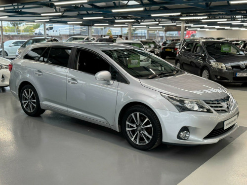 Toyota Avensis  2.0 D-4D TR Tourer 5dr Diesel Manual Euro 5 (126 ps)