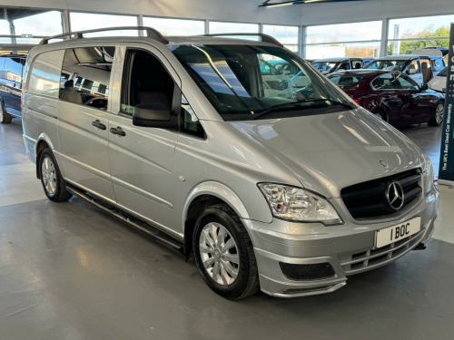 Mercedes-Benz Vito  2.1 113 CDi Dualiner Minibus 5dr Diesel Automatic L3 (184 g/km, 136 bhp) 