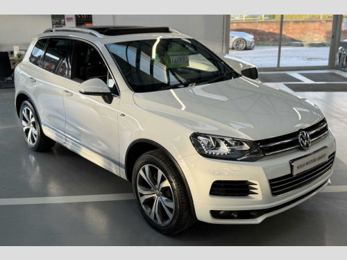 Volkswagen Touareg  3.0 TDI V6 BlueMotion Tech R-Line SUV 5dr Diesel Tiptronic 4WD Euro 5 (s/s) 