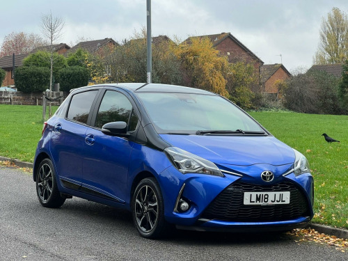 Toyota Yaris  1.5 VVT-i Grey Bi-Tone Euro 6 5dr