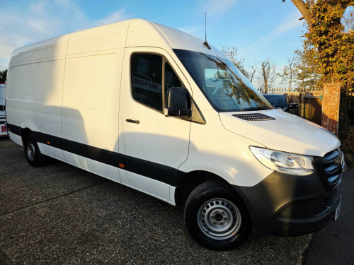 Mercedes-Benz Sprinter  2.0 315 CDI Progressive RWD L3 H2 Euro 6 (s/s) 5dr 