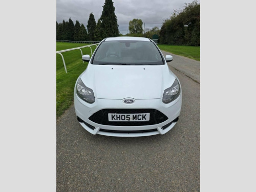Ford Focus  2.0T EcoBoost ST-2 Hatchback 5dr Petrol Manual Eur