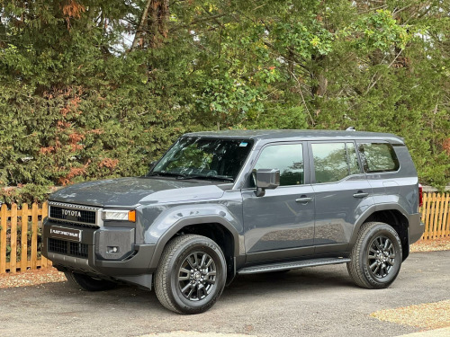 Toyota Land Cruiser  2.8D Invincible SUV 5dr Diesel Auto 4WD Euro 6 (s/s) (LWB) (204 ps) 