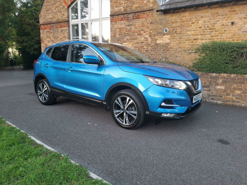 Nissan Qashqai  1.3 DIG-T N-Connecta Euro 6 (s/s) 5dr 