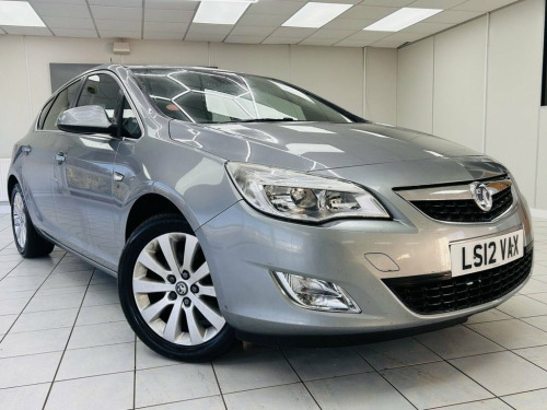 Vauxhall Astra  2.0 CDTi ecoFLEX SE Hatchback 5dr Diesel Manual Eu 