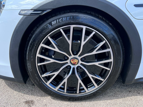 Porsche Taycan  Performance Plus 93.4kWh 4 Cross Turismo Auto 4WD 5dr (11kW Charger) 