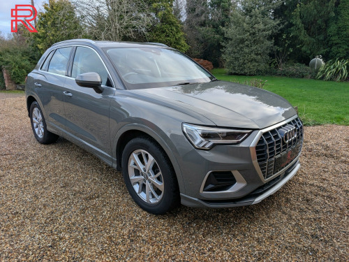 Audi Q3  1.5 TFSI CoD 35 Sport SUV 5dr Petrol Manual Euro 6 (s/s) (150 ps) 