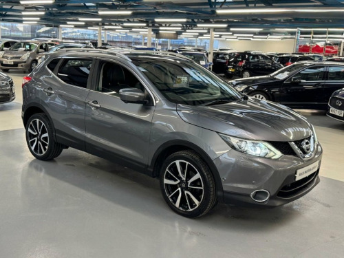 Nissan Qashqai  1.5 dCi Tekna SUV 5dr Diesel Manual 2WD Euro 5 (s/ 