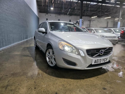 Volvo V60  2.4 D5 SE Lux Nav Estate 5dr Diesel Geartronic Eur