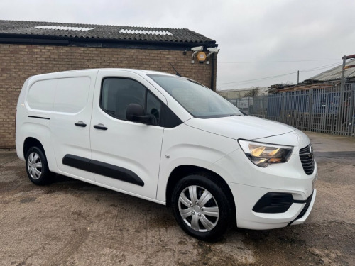 Vauxhall Combo  1.5 Turbo D 2300 Sportive Panel Van 4dr Diesel Man 