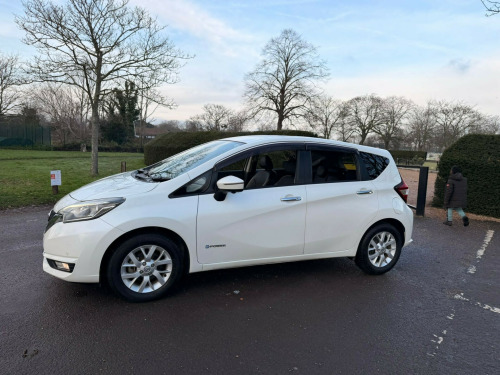 Nissan Note  1.2 DIG-S Acenta Premium Hatchback 5dr Petrol XTRON Euro 6 (s/s) (98 ps) 