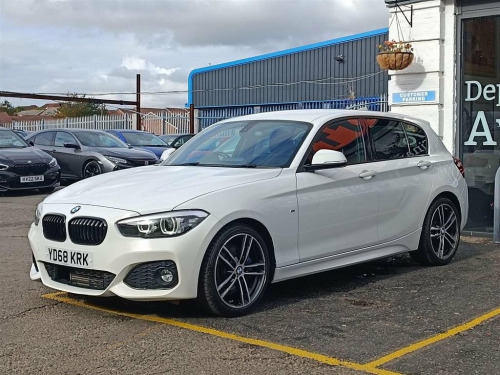 BMW 1 Series  1.5 118i M Sport Shadow Edition Hatchback 5dr Petr