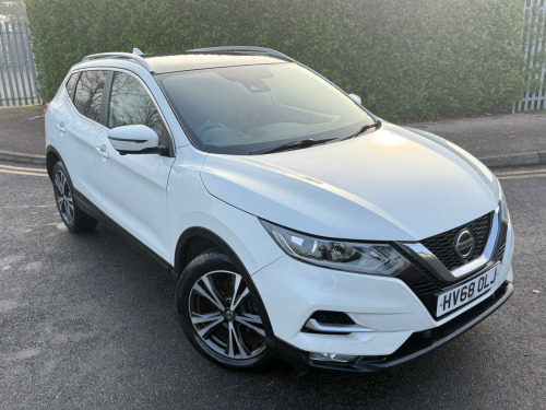 Nissan Qashqai  1.2 DIG-T N-Connecta Euro 6 (s/s) 5dr 