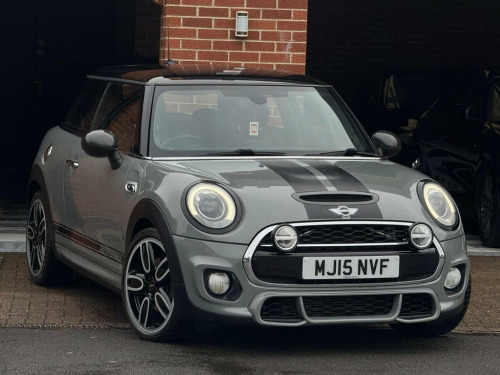 MINI Hatch  2.0 Challenge 210 Hatchback 3dr Petrol Manual Euro